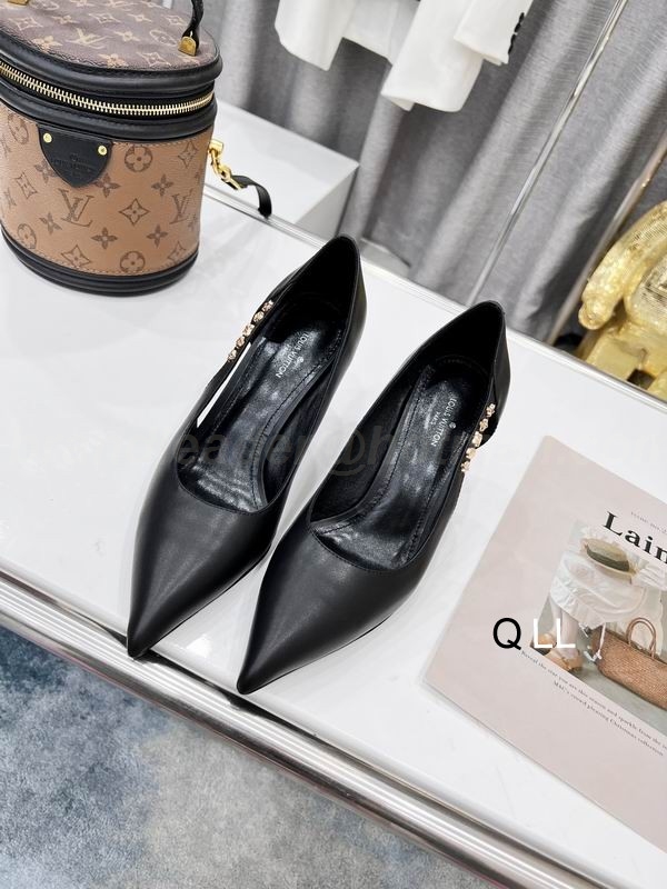 Louis Vuitton Women's Shoes 65